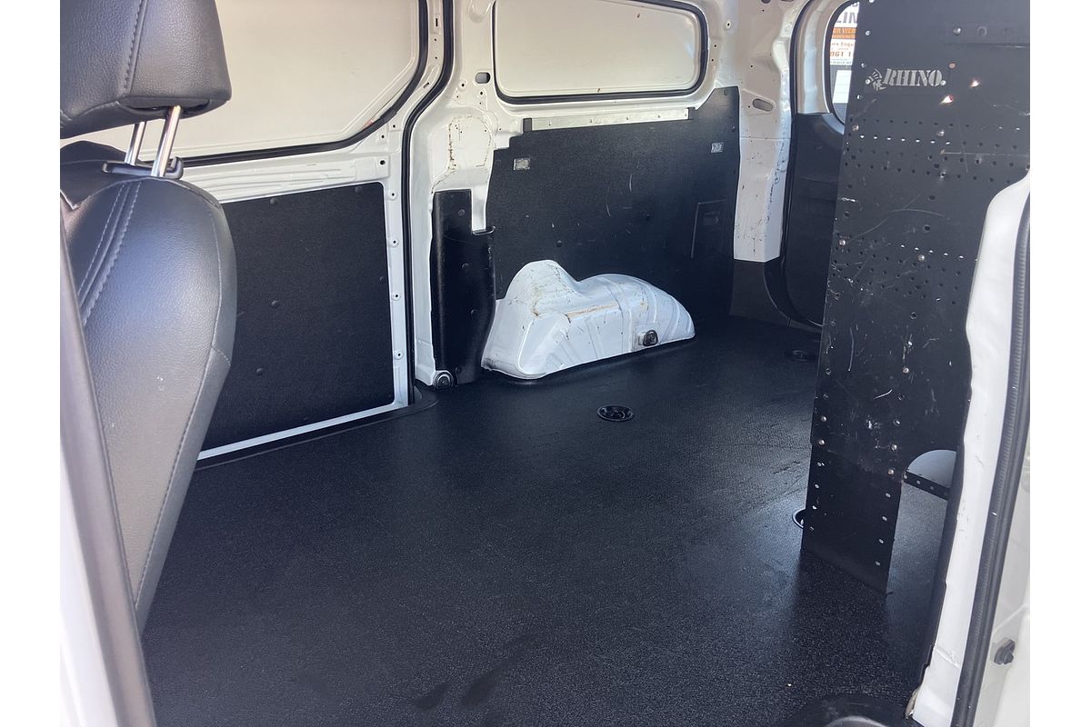 2021 LDV G10 Lift Door SV7C