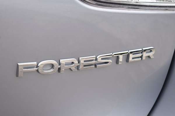 2024 Subaru Forester 2.5i-S S5