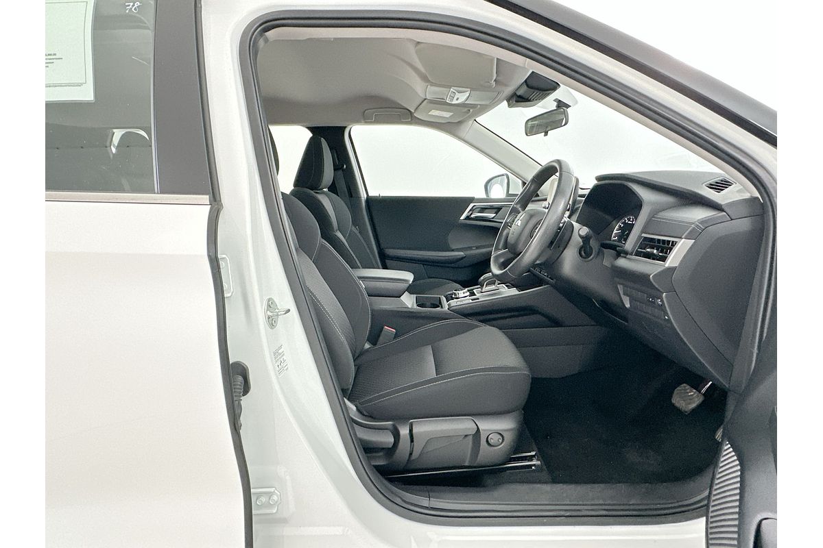 2023 Mitsubishi Outlander ES ZM