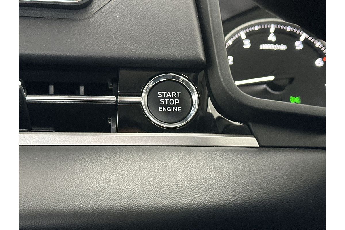 2023 Mitsubishi Outlander ES ZM