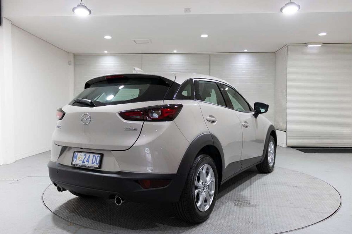Mazda  I 6AUTO G20 PURE PETROL FWD