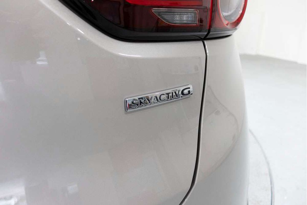 Mazda  I 6AUTO G20 PURE PETROL FWD