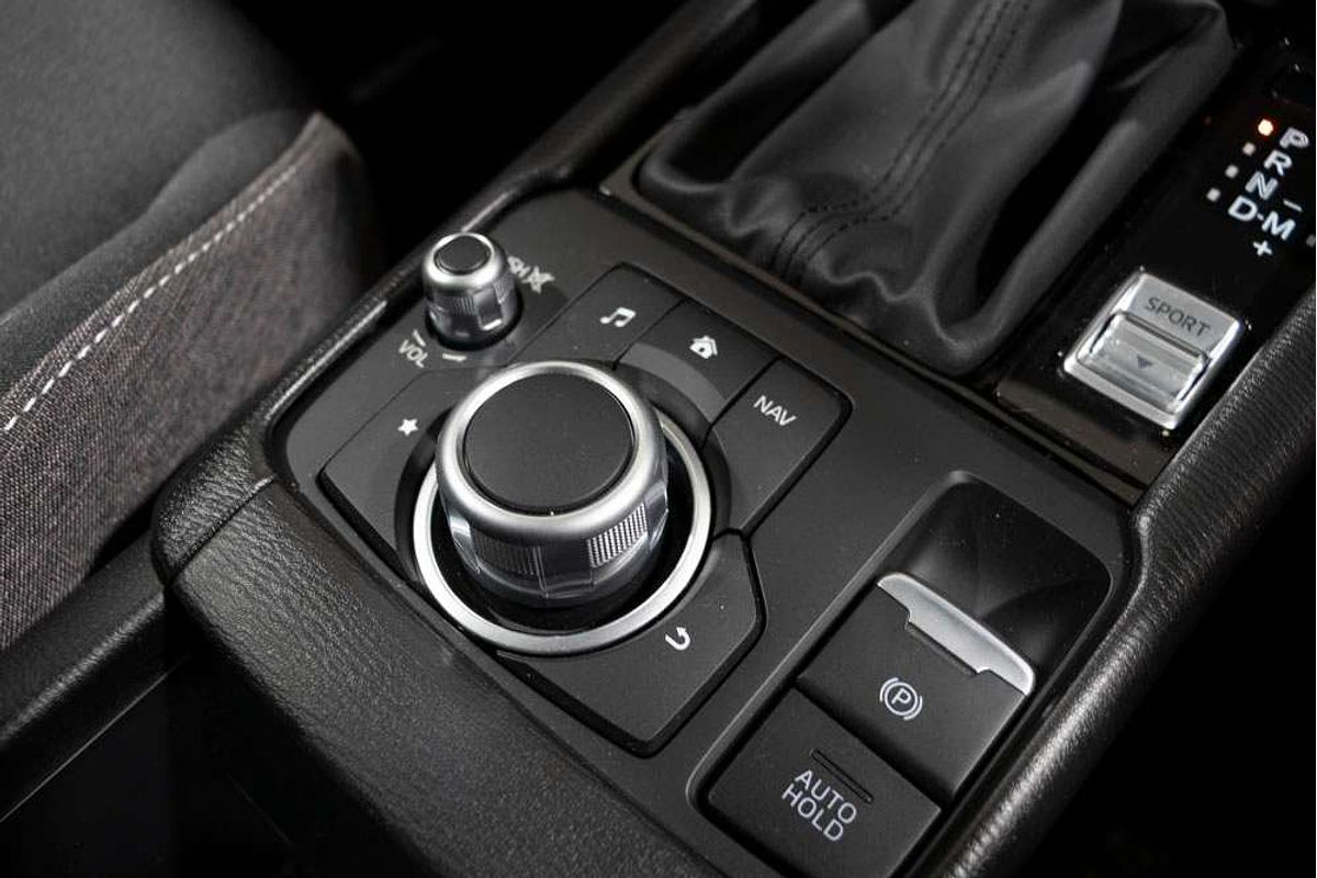 Mazda  I 6AUTO G20 PURE PETROL FWD