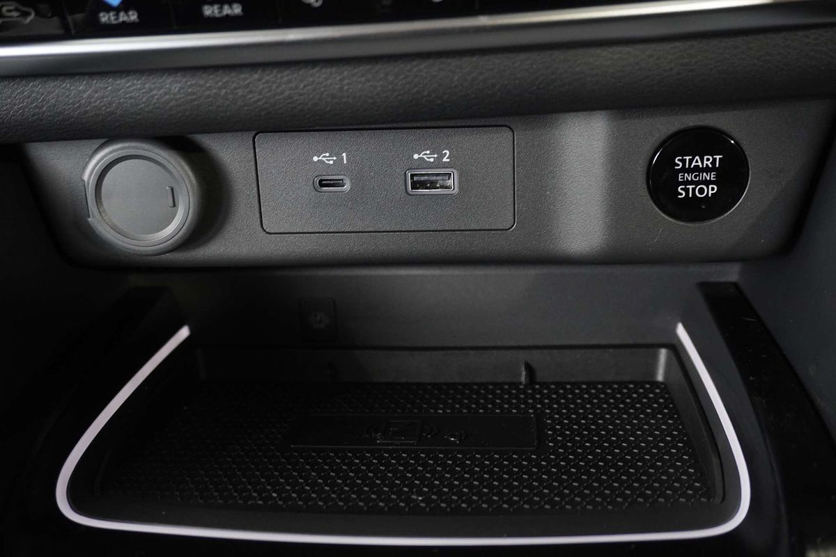 2025 Nissan X-TRAIL Ti T33