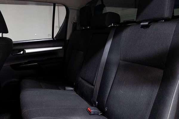 2016 Toyota Hilux SR5 GUN126R 4X4