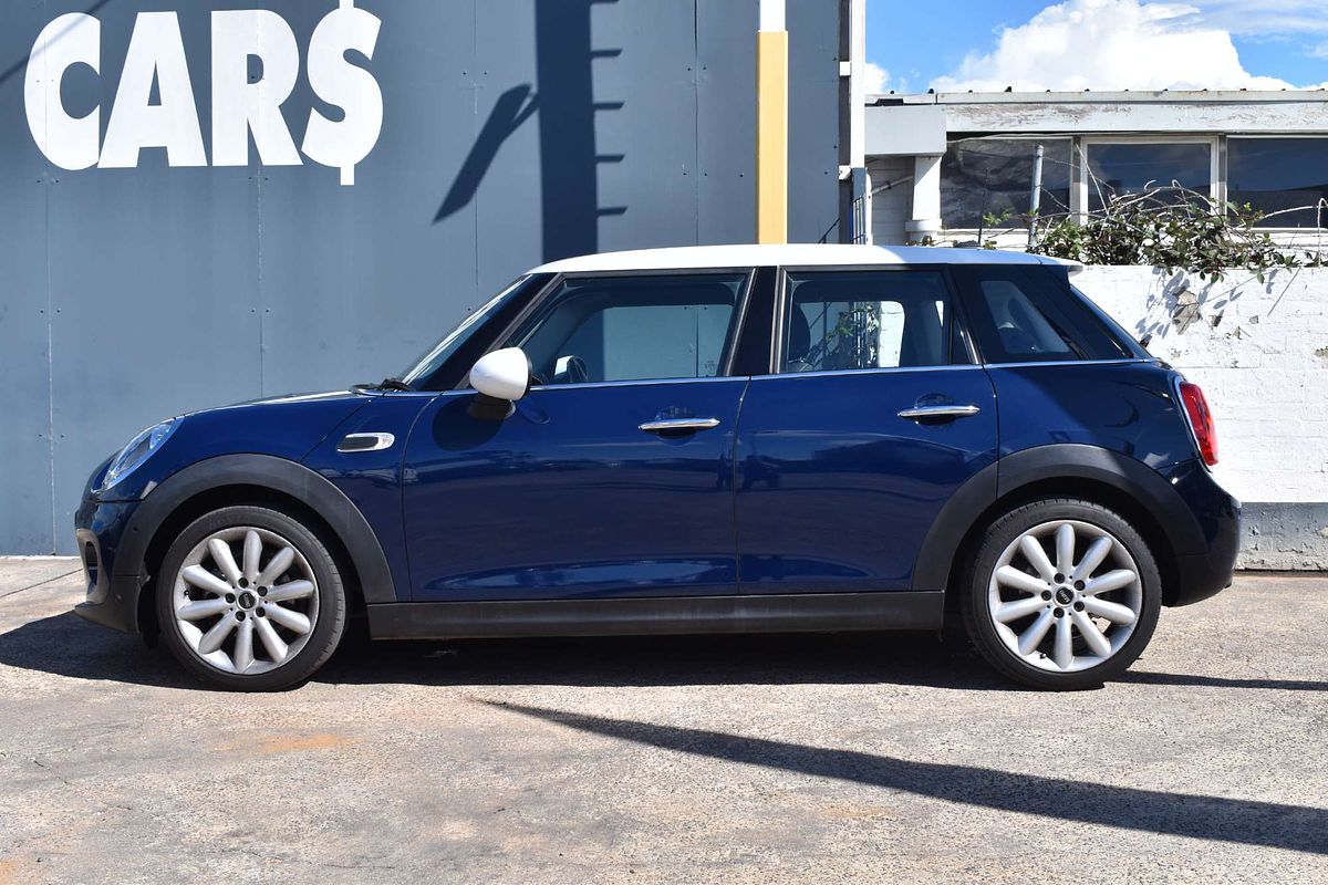 2016 MINI Hatch Cooper F55