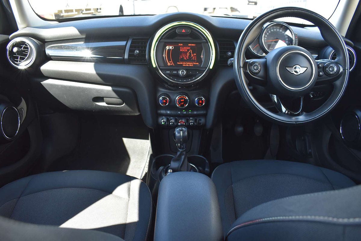 2016 MINI Hatch Cooper F55