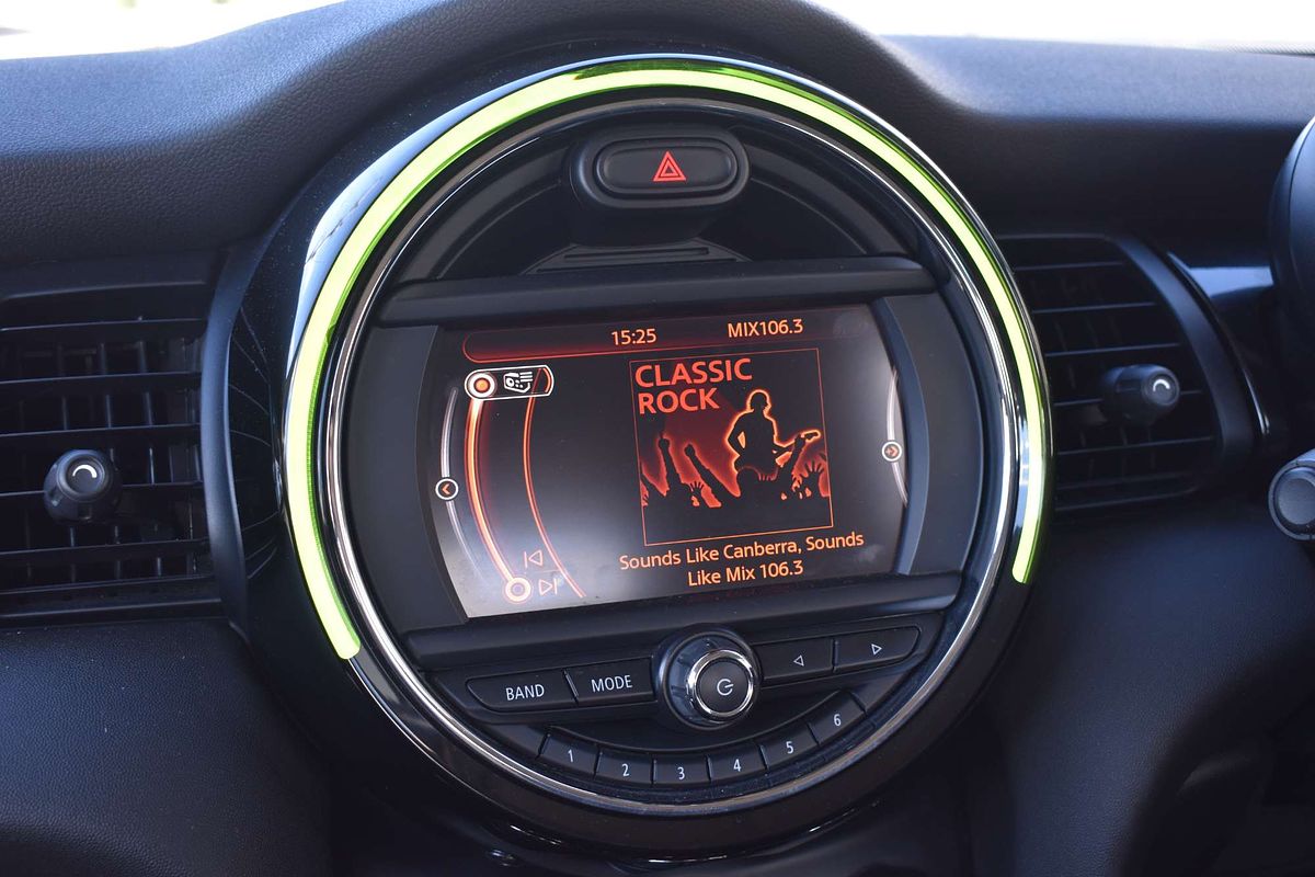2016 MINI Hatch Cooper F55