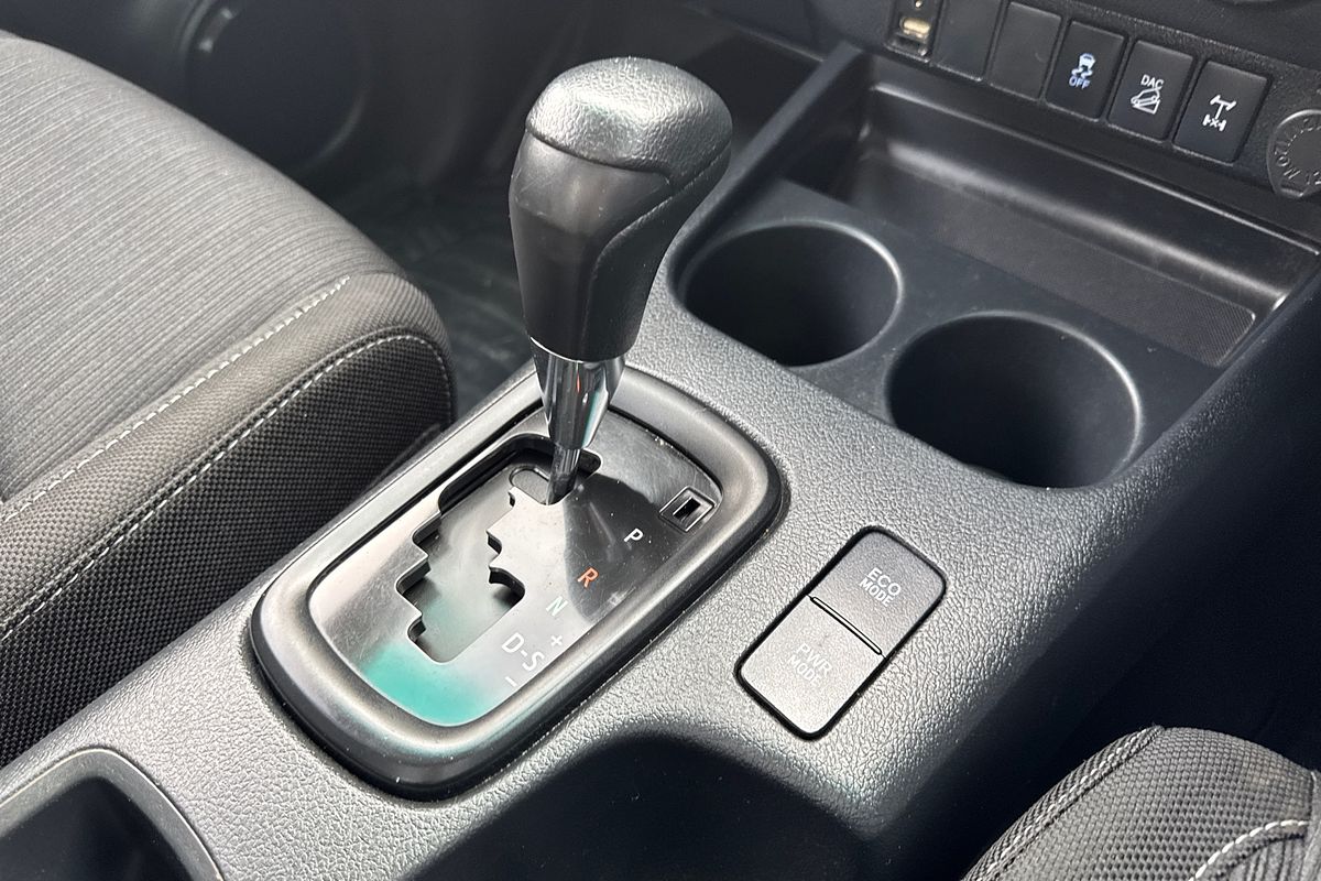 2020 Toyota Hilux SR GUN126R 4X4