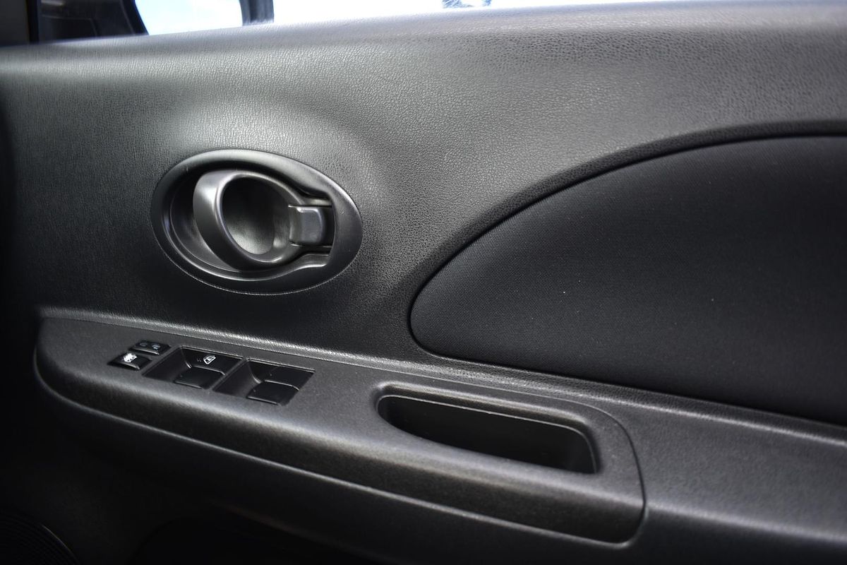 2010 Nissan Micra ST-L K13