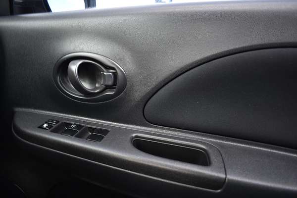 2010 Nissan Micra ST-L K13