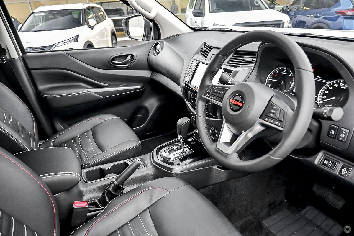 2024 Nissan Navara PRO-4X Warrior D23 4X4