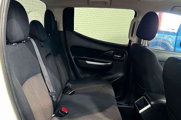 2020 Mitsubishi Triton GLS MR 4X4