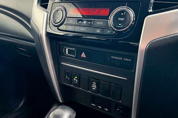2020 Mitsubishi Triton GLS MR 4X4