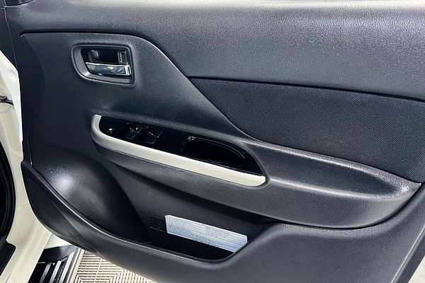 2020 Mitsubishi Triton GLS MR 4X4