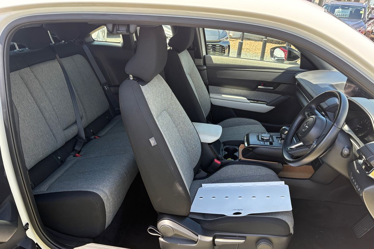 2023 Mazda MX-30 G20e Evolve DR Series