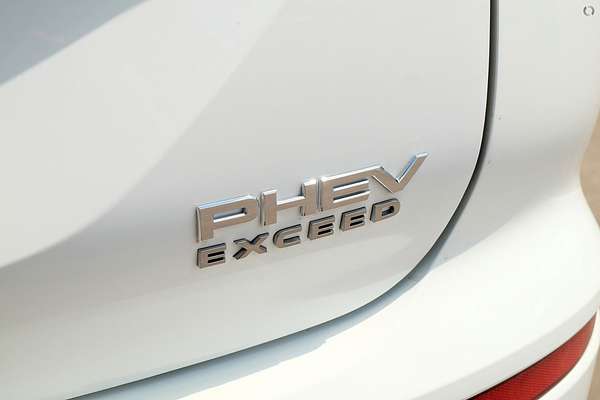 2025 Mitsubishi Outlander PHEV Exceed ZM