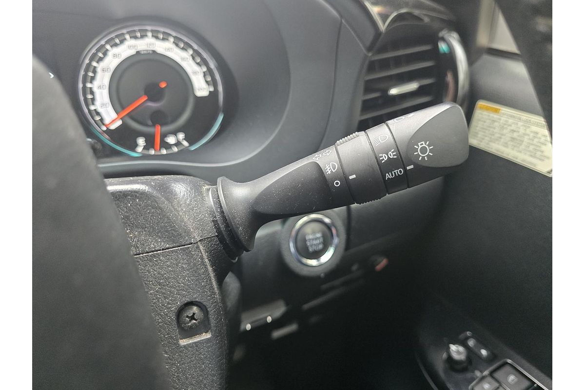 2019 Toyota Hilux Rogue GUN126R 4X4