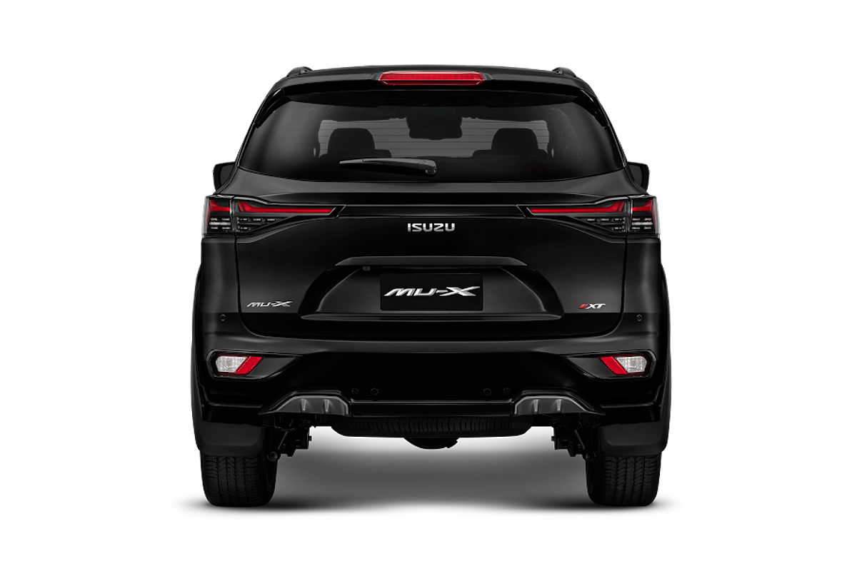 2025 Isuzu MU-X X-TERRAIN