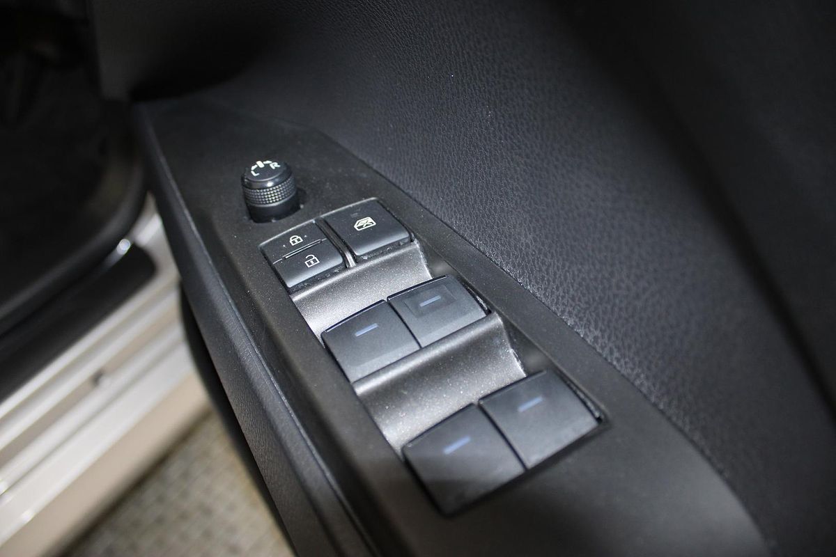 2021 Toyota Camry Ascent AXVH70R