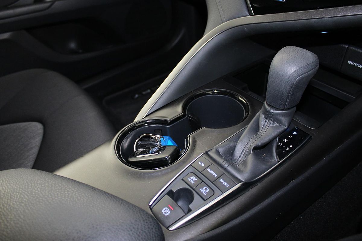 2021 Toyota Camry Ascent AXVH70R