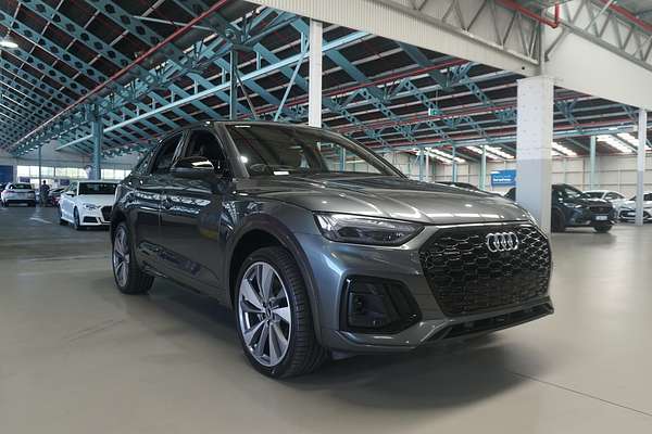 2022 Audi Q5 45 TFSI S line FY