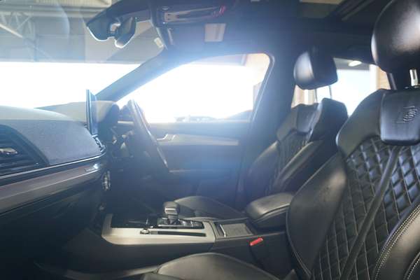 2022 Audi Q5 45 TFSI S line FY