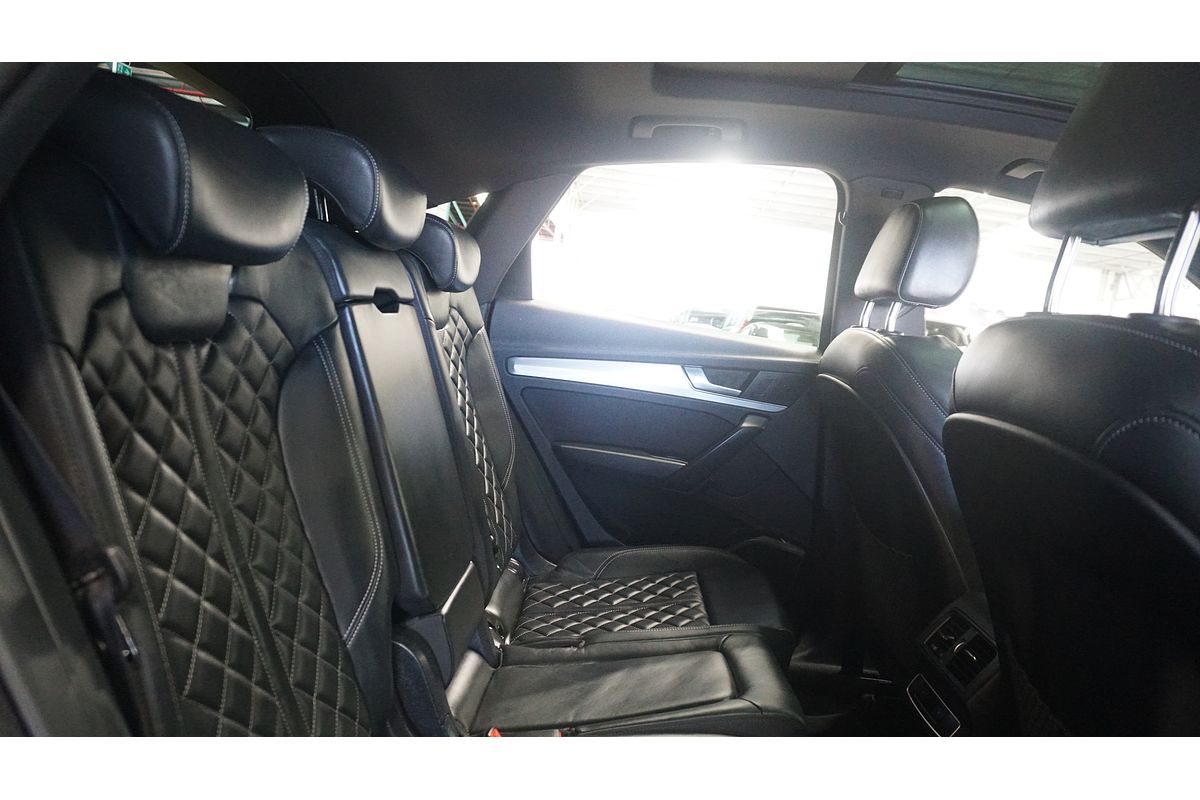 2022 Audi Q5 45 TFSI S line FY