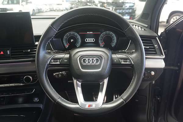 2022 Audi Q5 45 TFSI S line FY