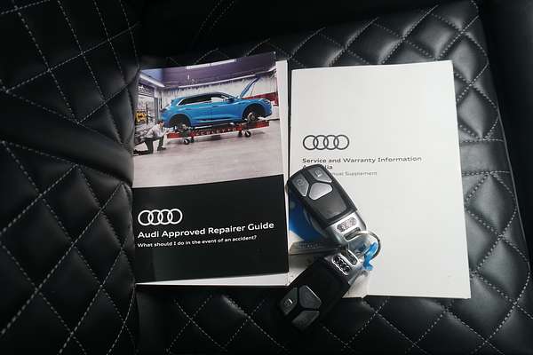 2022 Audi Q5 45 TFSI S line FY