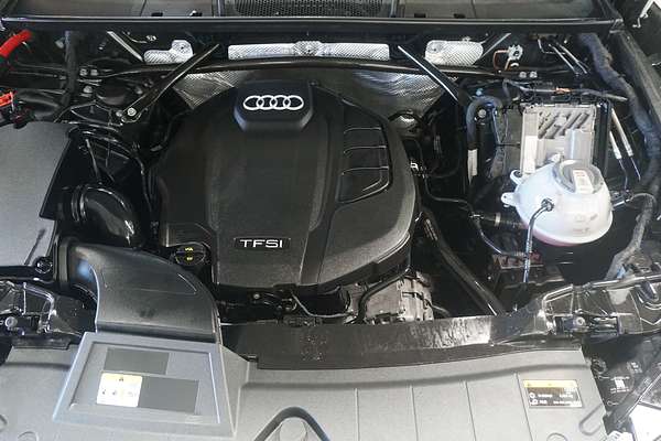 2022 Audi Q5 45 TFSI S line FY