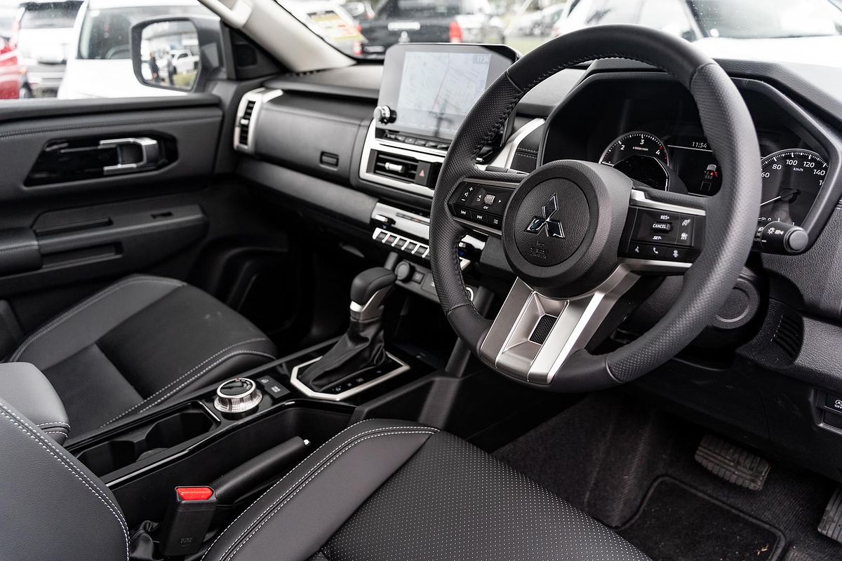 2024 Mitsubishi Triton GLS MV 4X4
