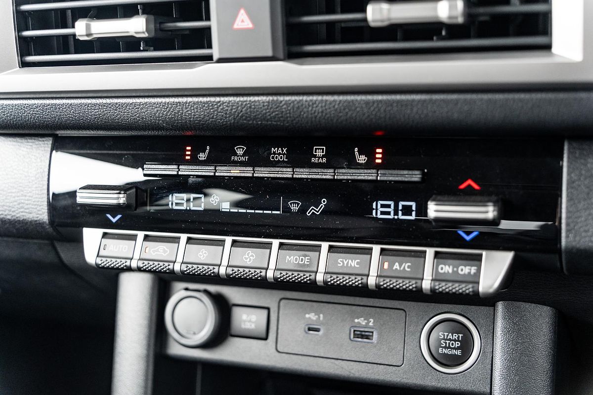 2024 Mitsubishi Triton GLS MV 4X4