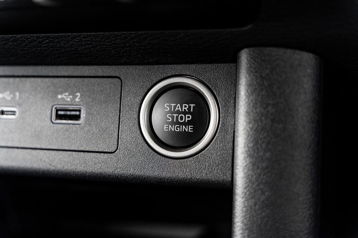 2024 Mitsubishi Triton GLS MV 4X4