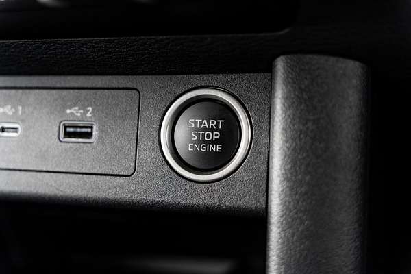 2024 Mitsubishi Triton GLS MV 4X4