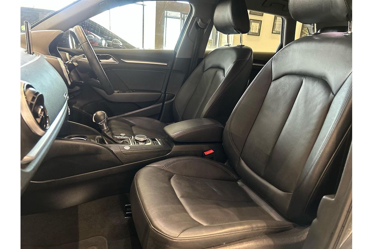 2020 Audi A3 35 TFSI S line plus 8V