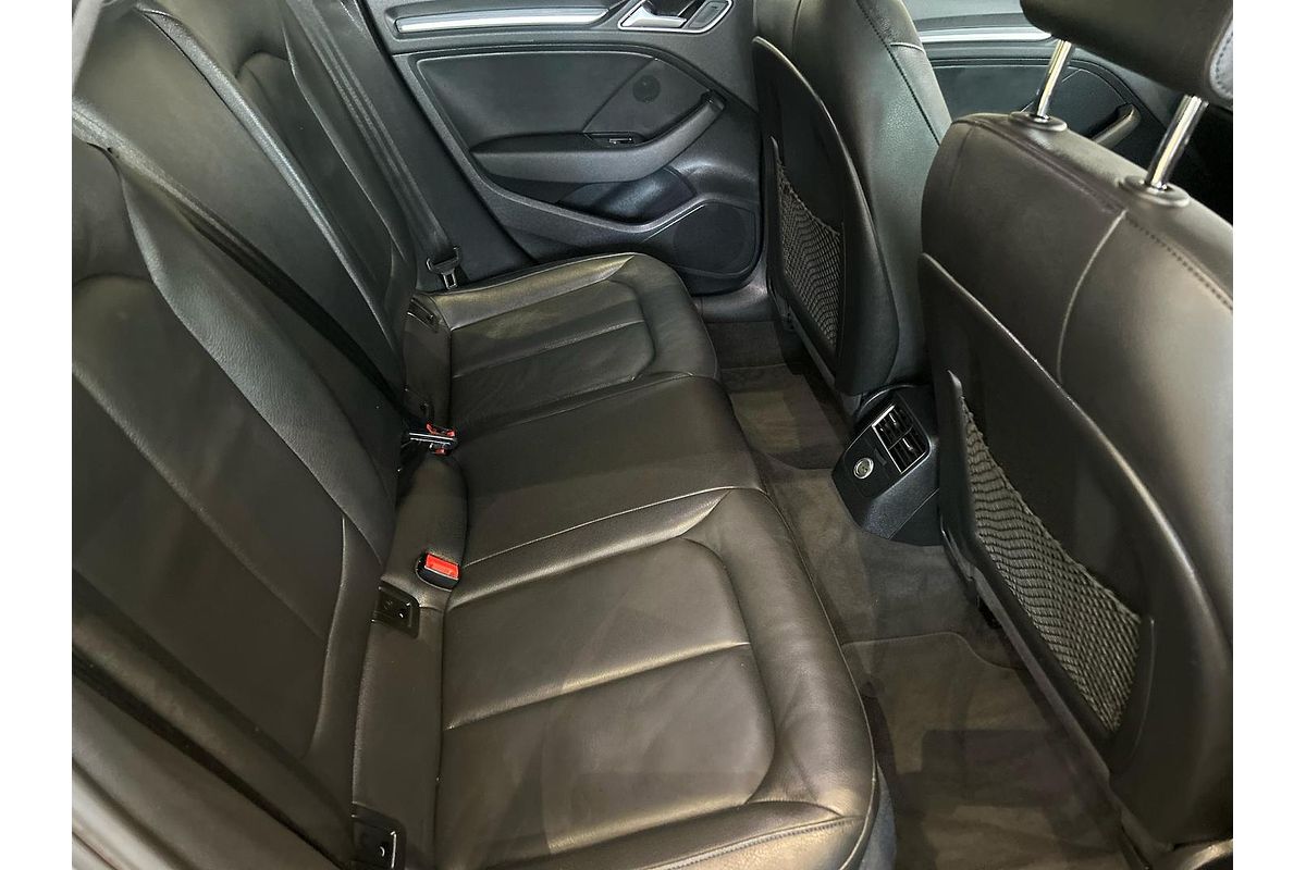 2020 Audi A3 35 TFSI S line plus 8V