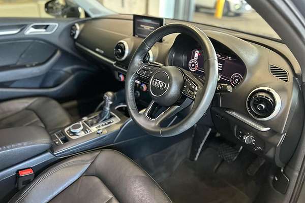 2020 Audi A3 35 TFSI S line plus 8V