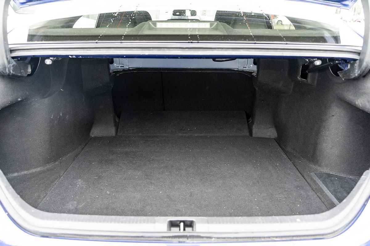 2018 Toyota Camry Ascent Sport AXVH71R