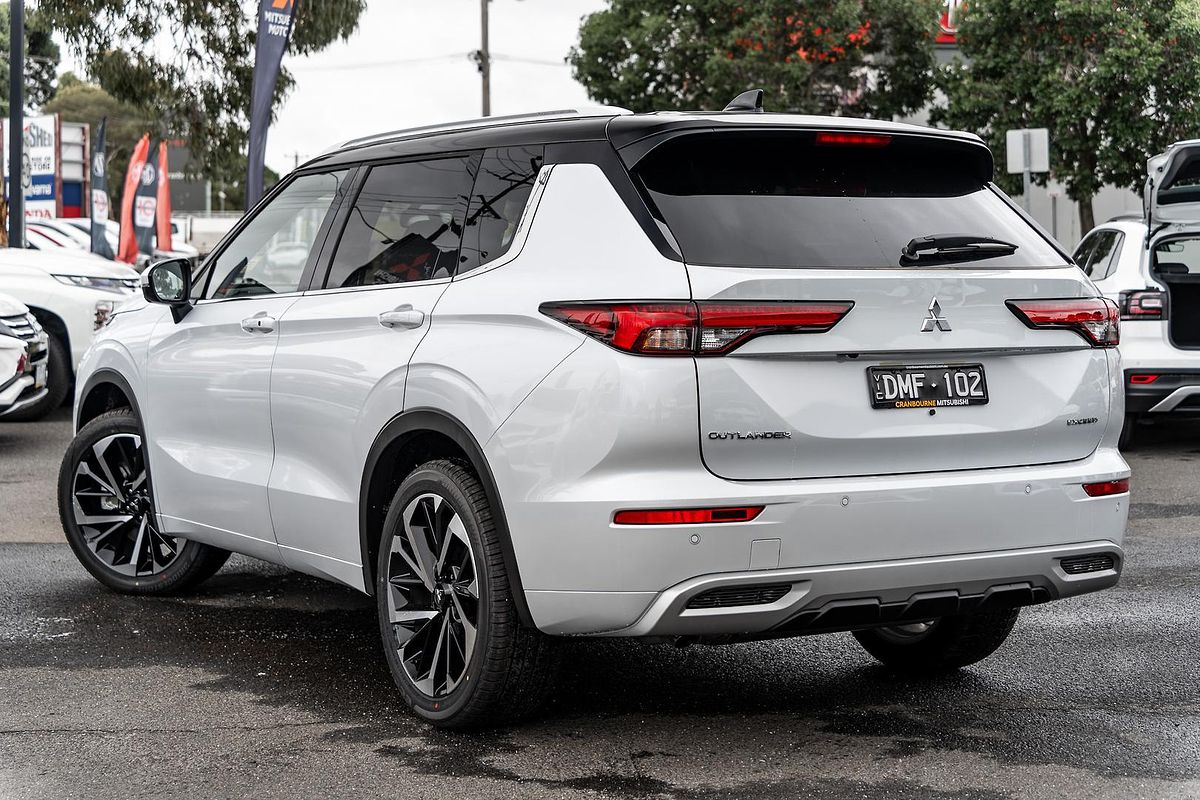 2025 Mitsubishi Outlander Exceed Tourer ZM