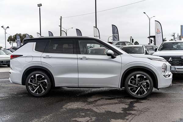 2025 Mitsubishi Outlander Exceed Tourer ZM