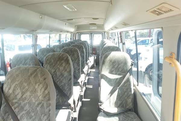 2002 Mitsubishi ROSA BUS BE649 Base