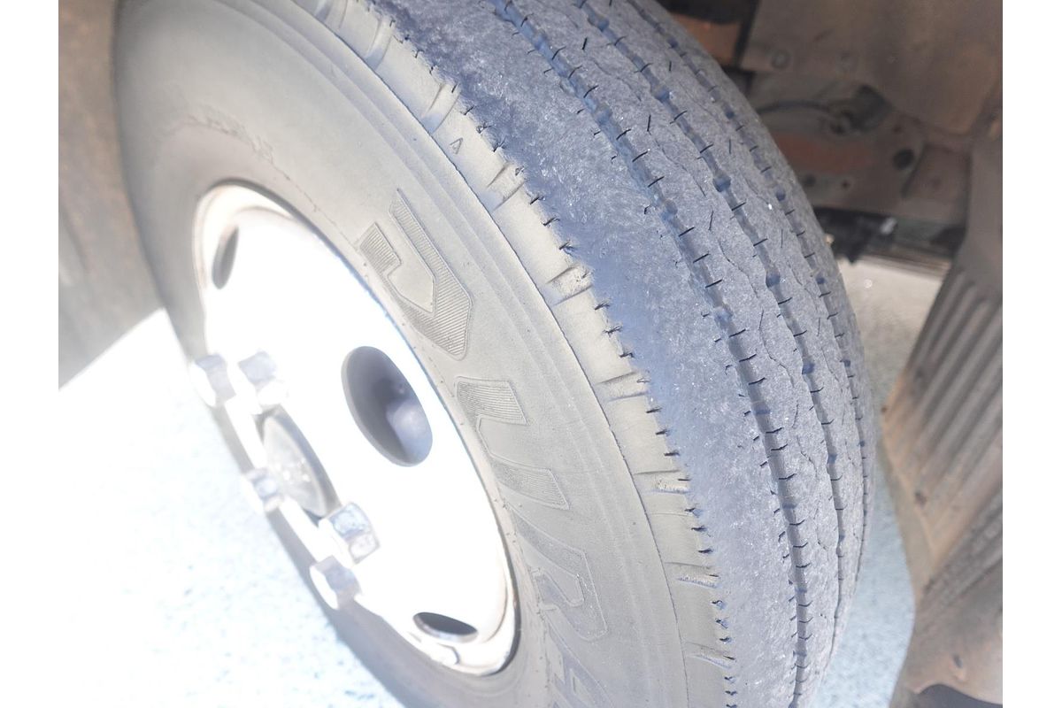 2002 Mitsubishi ROSA BUS BE649 Base