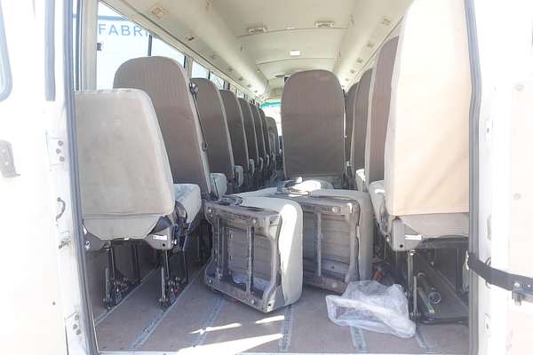 2002 Mitsubishi ROSA BUS BE649 Base