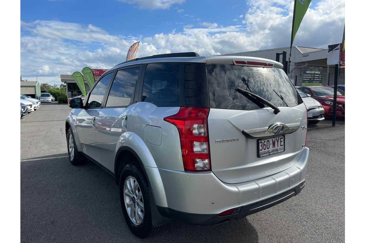 2016 Mahindra XUV500 W8