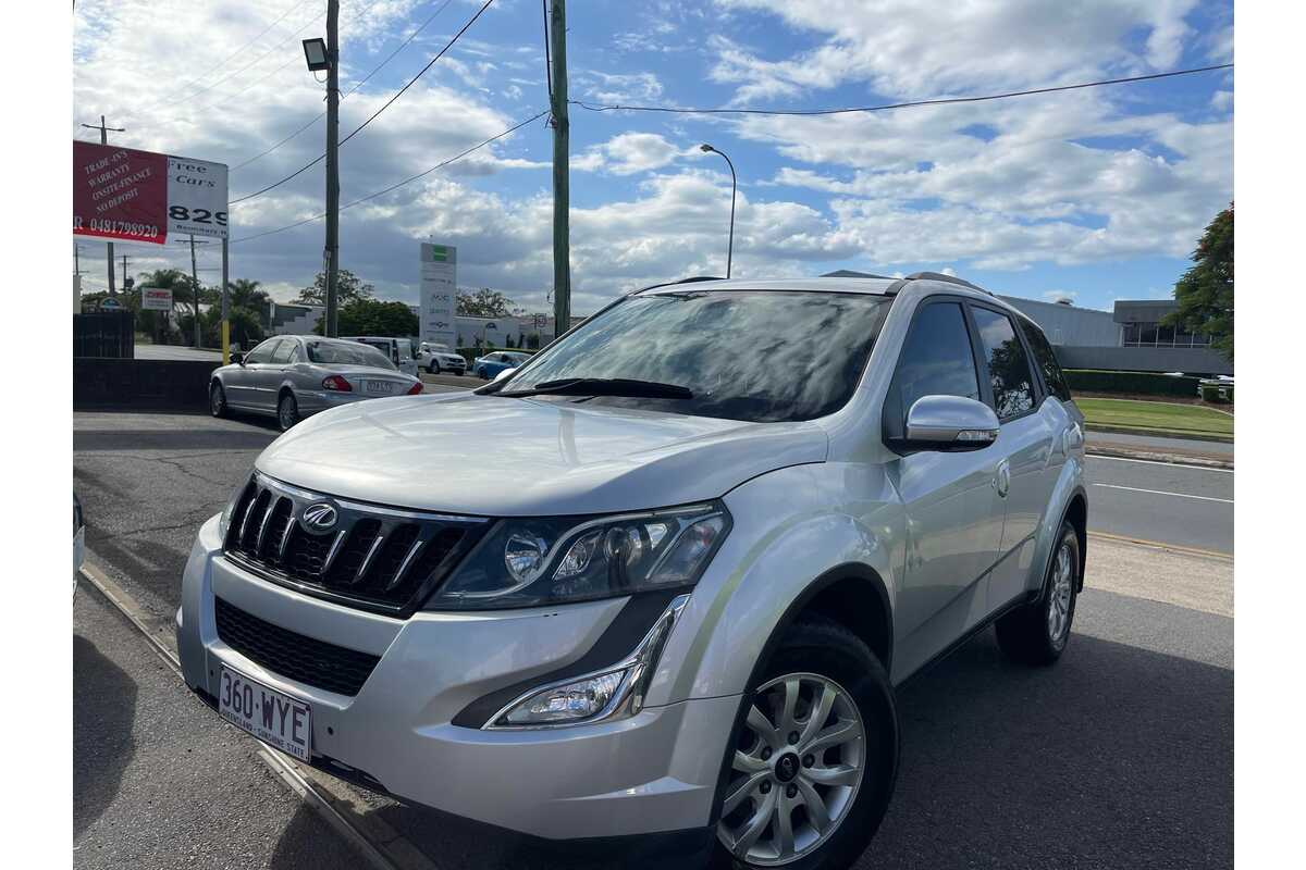 2016 Mahindra XUV500 W8