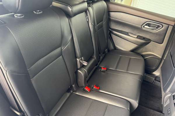 2023 Nissan X-TRAIL ST-L T33
