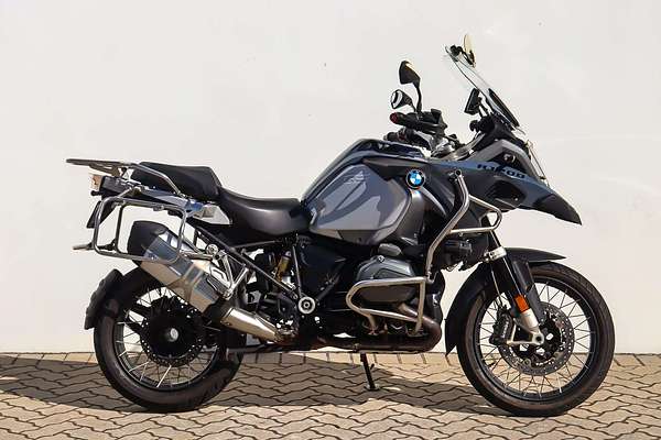 2015 BMW R SERIES