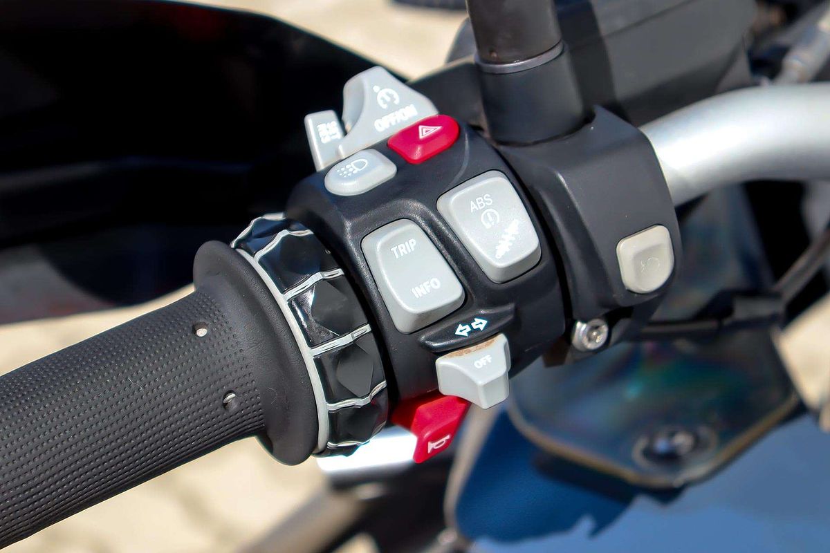 2015 BMW R SERIES