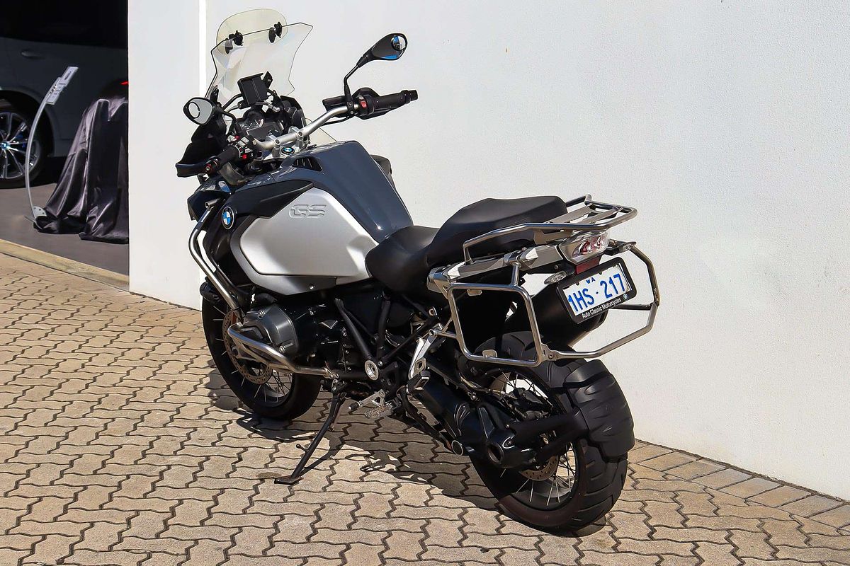 2015 BMW R SERIES